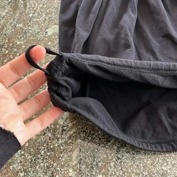 Lulu Lemon Women’s Power Dance Tank Top Racerback Loose Black Shelf Bra Size 6 - Picture 10 of 14